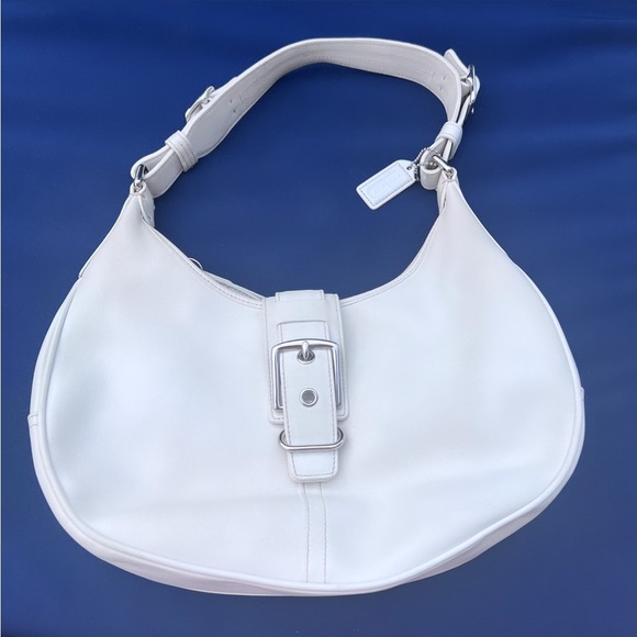Coach Handbags - VINTAGE Y2K COACH Hampton Buckle Hobo 7548 White Leather Shoulder Bag